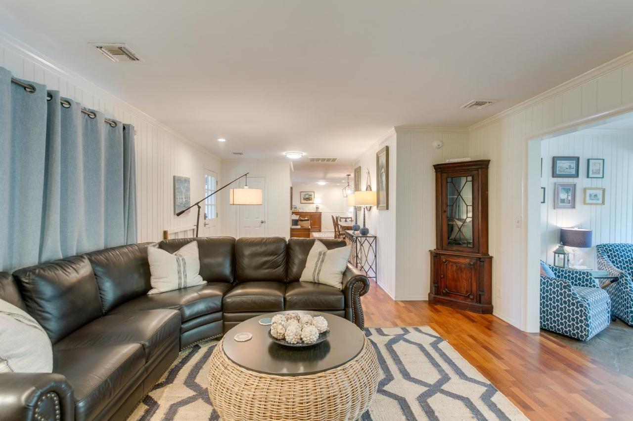 Spacious St Simons Island Vacation Rental With Pool! St. Simons Island Εξωτερικό φωτογραφία